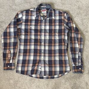 Wrangler Flex for Comfort Blue and Brown Plaid Button Down Shirt